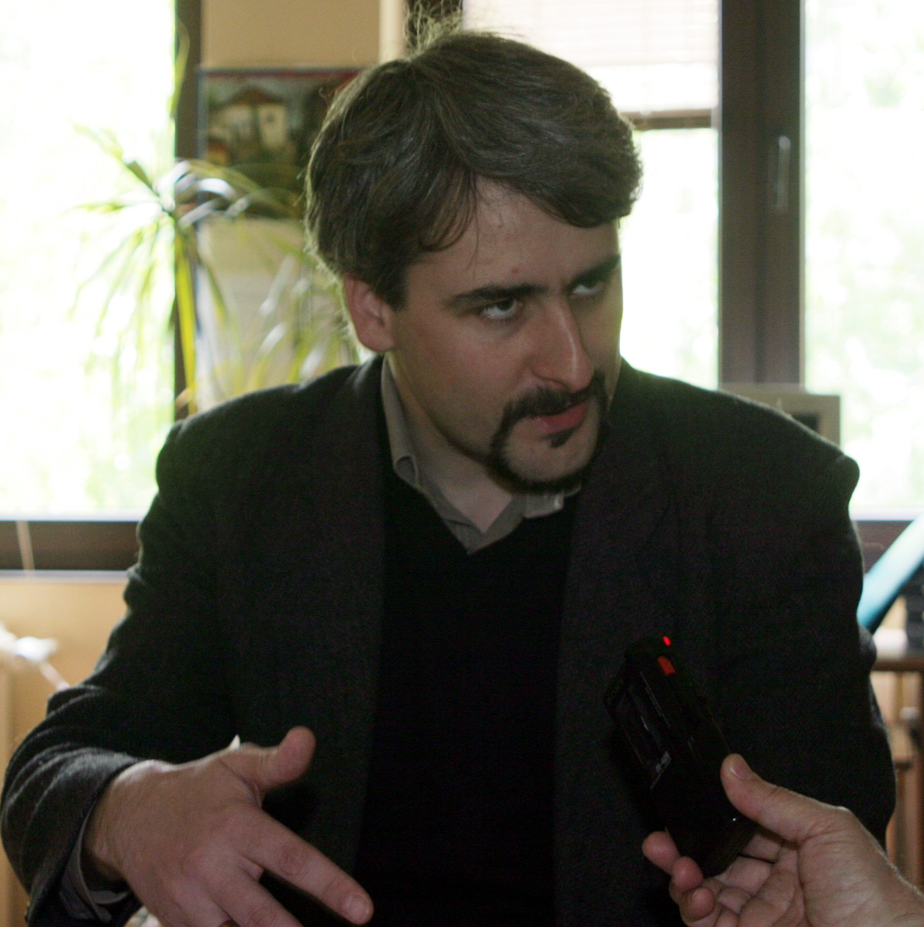 Александър Кашъмов - ръководител на правния екип на Програма "достъп до информация"