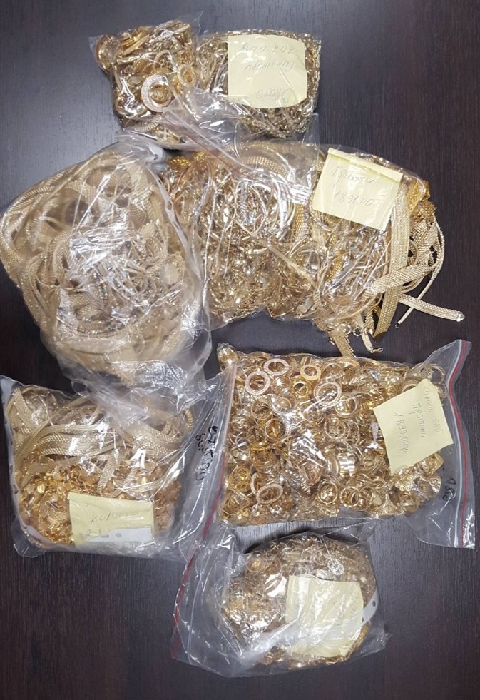 контрабанда злато