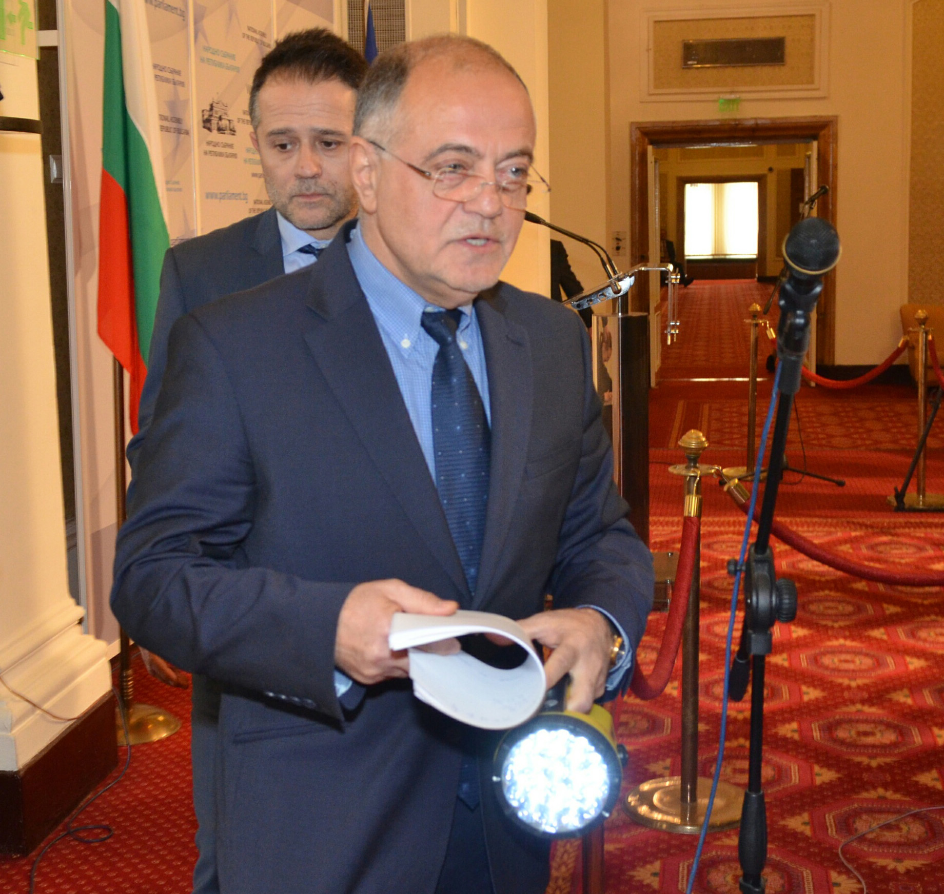 Парламент Радан Кънев