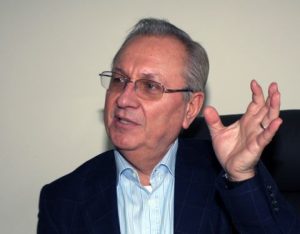 Осман Октай
