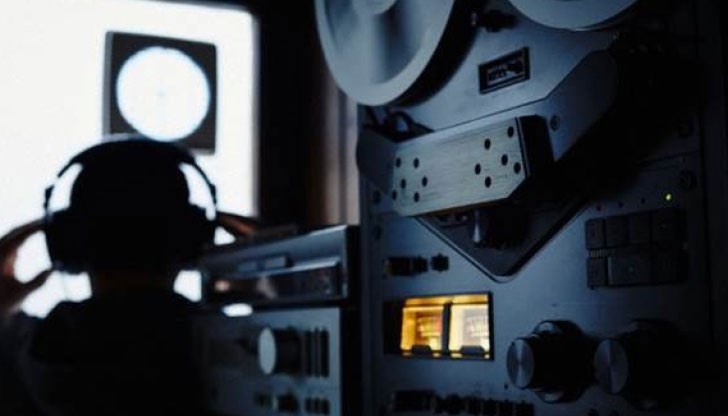 подслушване