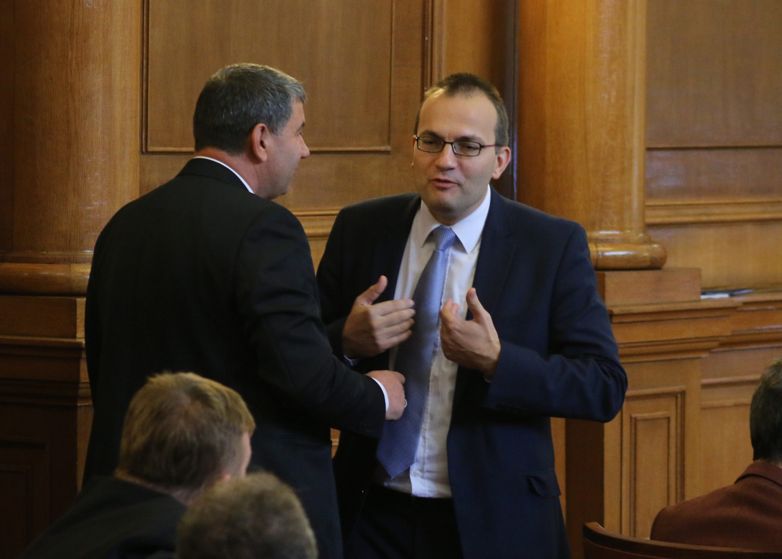 Парламент Димитър Байрактаров Мартин Димитров