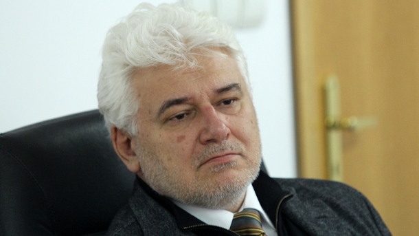 проф. Пламен Киров