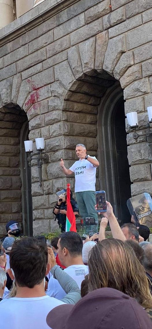 хаджигенов - народен трибун