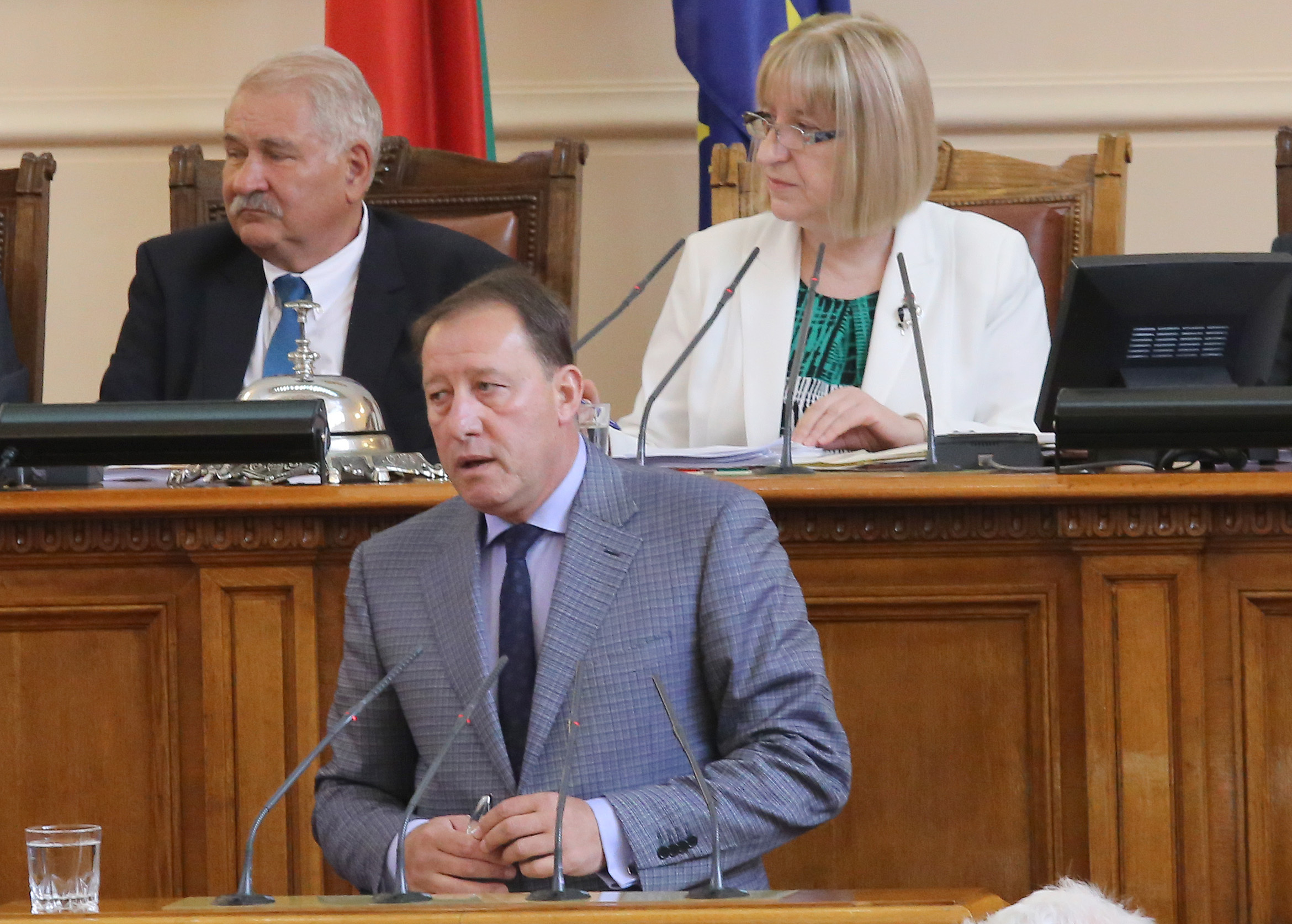 Парламент Ангел Найденов
