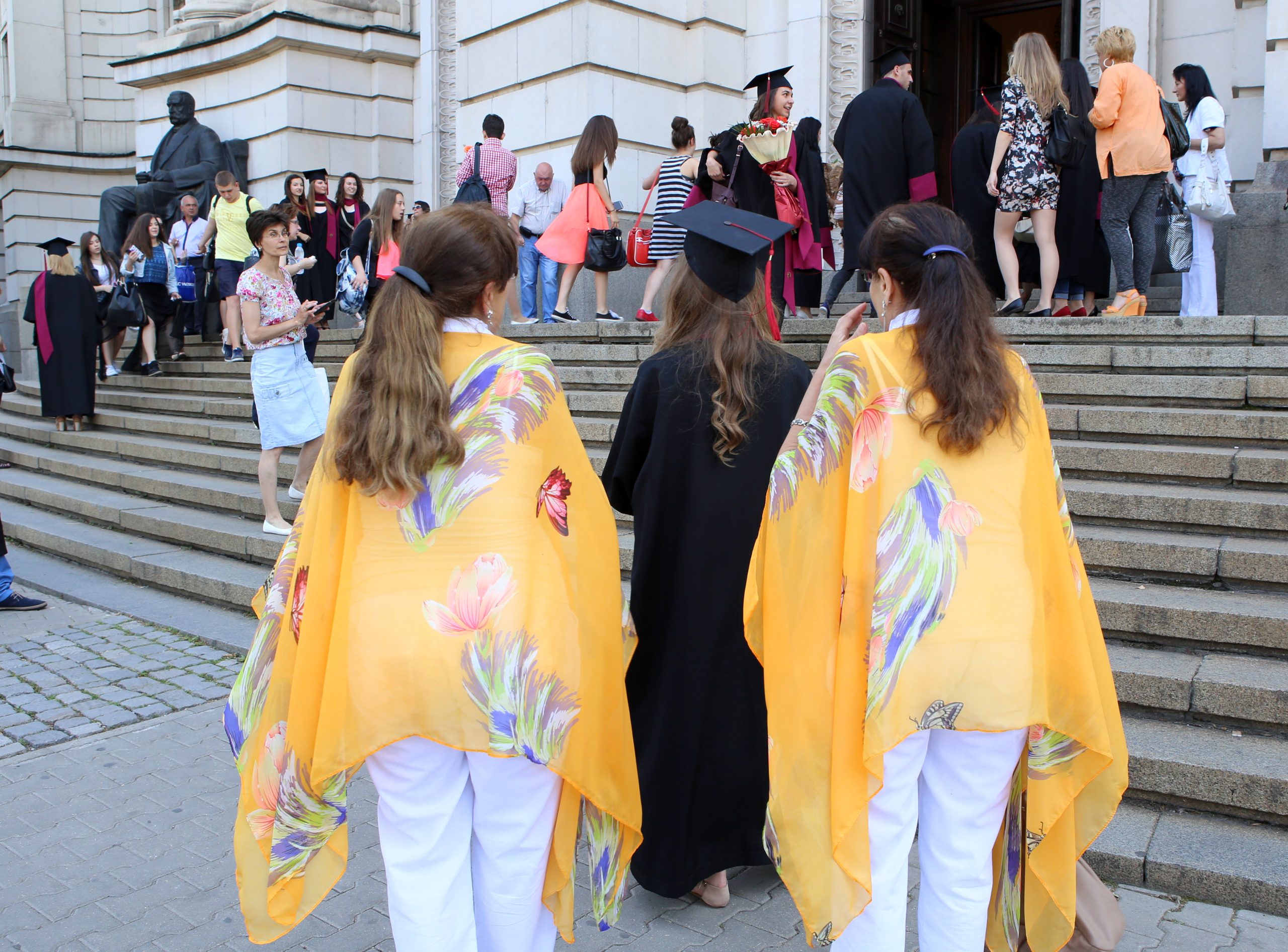 Софийски университет "Климент Охридски" дипломиране на журналисти