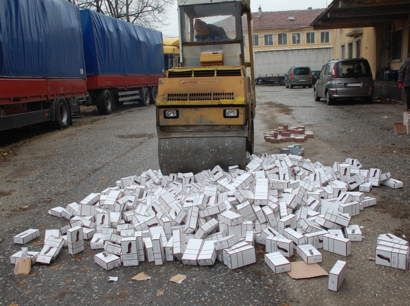 фалшификати