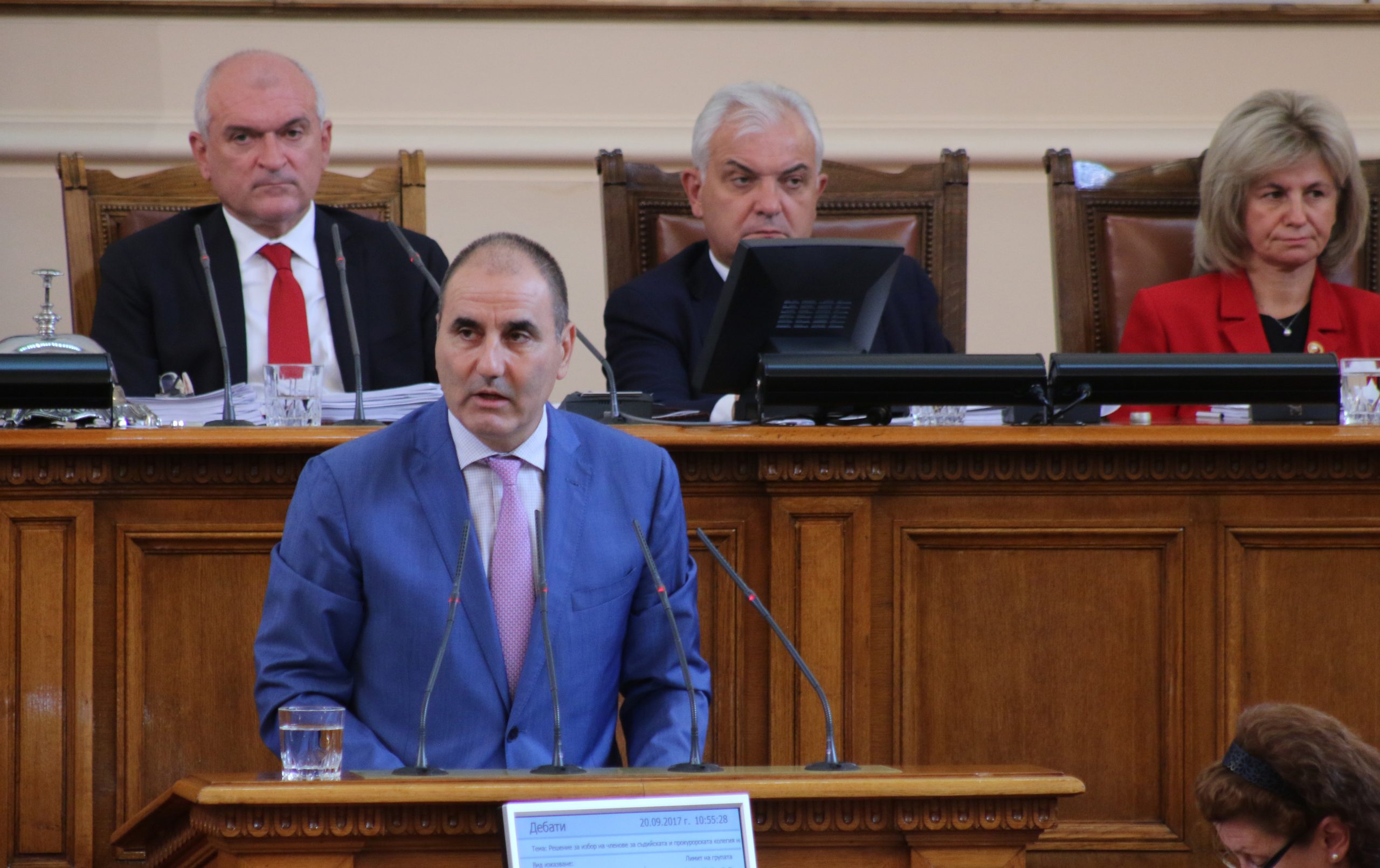 Парламент гласуване избор на членове на ВСС от квотата на парламента Цветан Цветанов