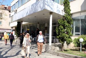 НОИ в неспирна битка с измамните болнични