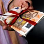 Оставиха за постоянно в ареста мъжа, предложил подкуп на областен управител