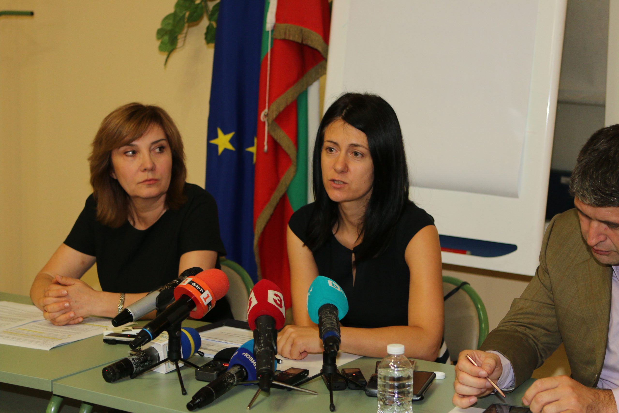 Пресконференция на НАП Галя Димитрова