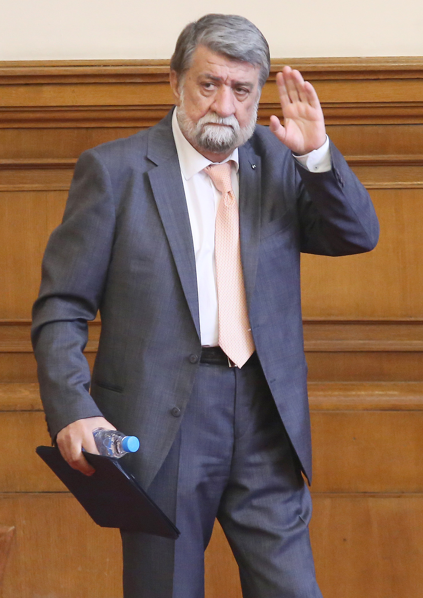 Вежди Рашидов