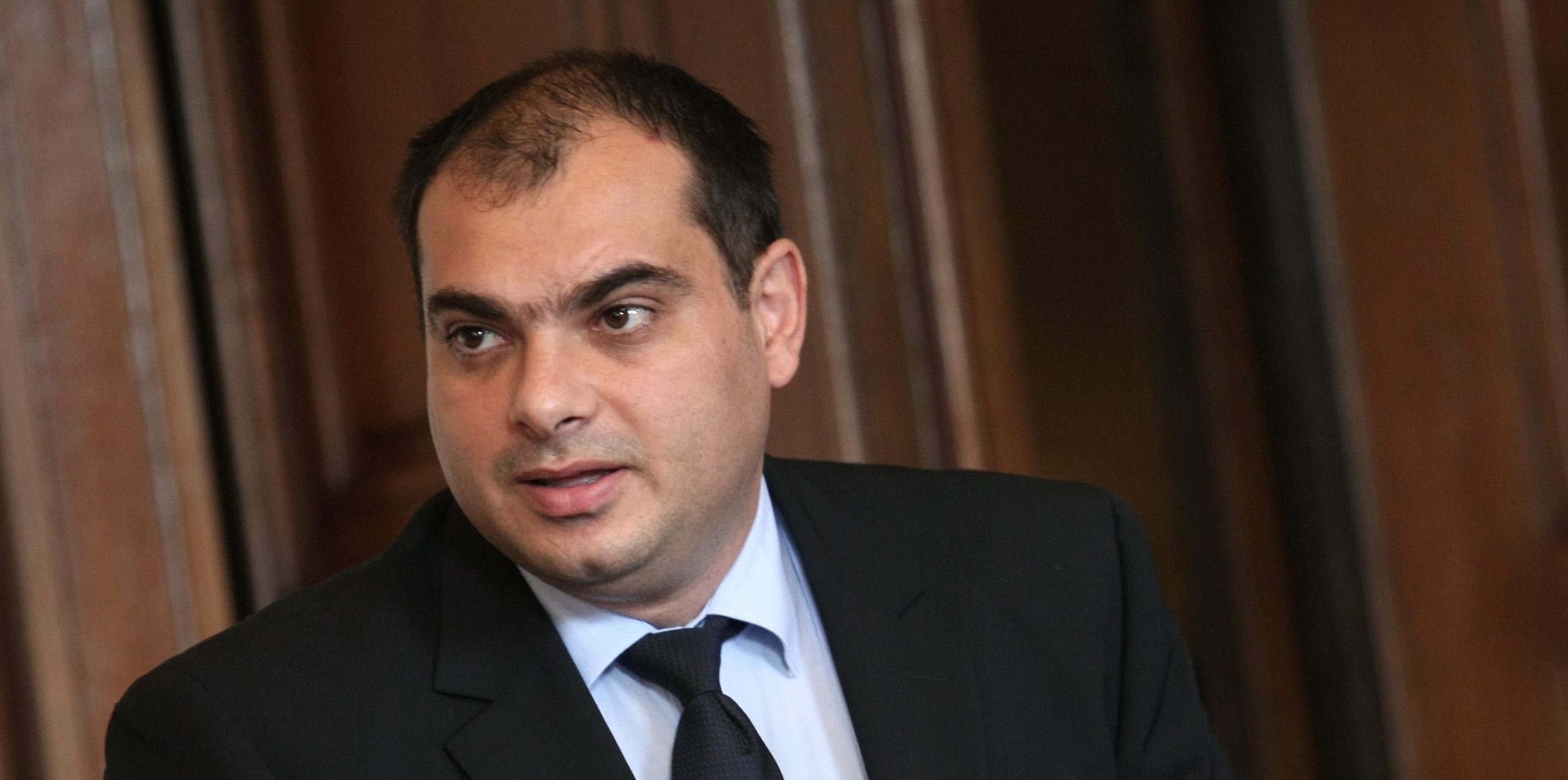 Филип Попов