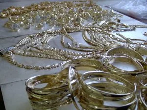 Конфискувани бижутазлатонакити