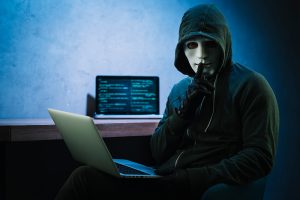 хакер хакерска атака кибервойна киберсигурност
