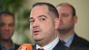 мвр-шефът калин стоянов