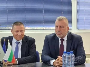 тихомир стоев