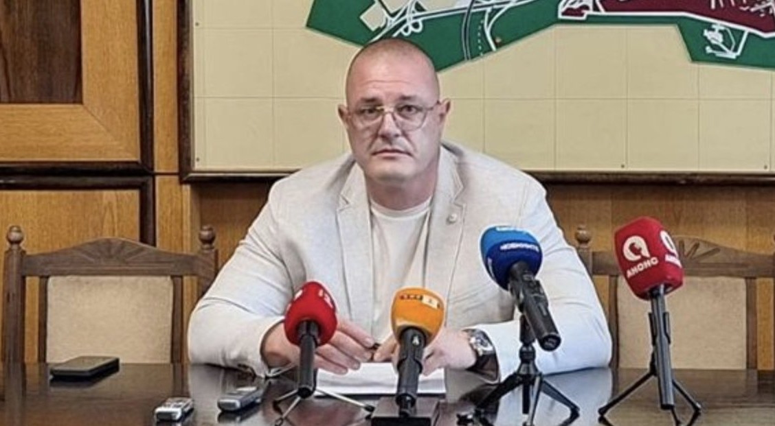 николай кожухаров