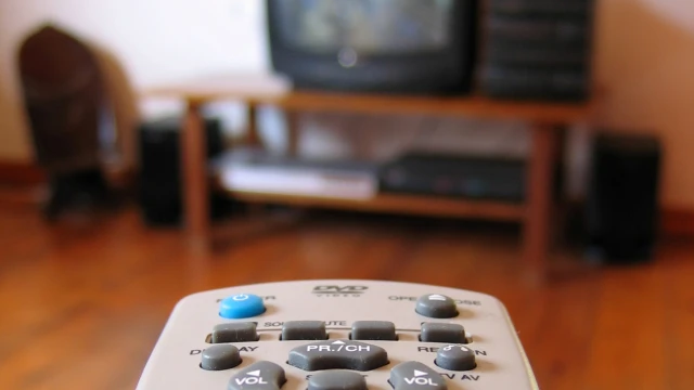 пиратско тв-излъчване