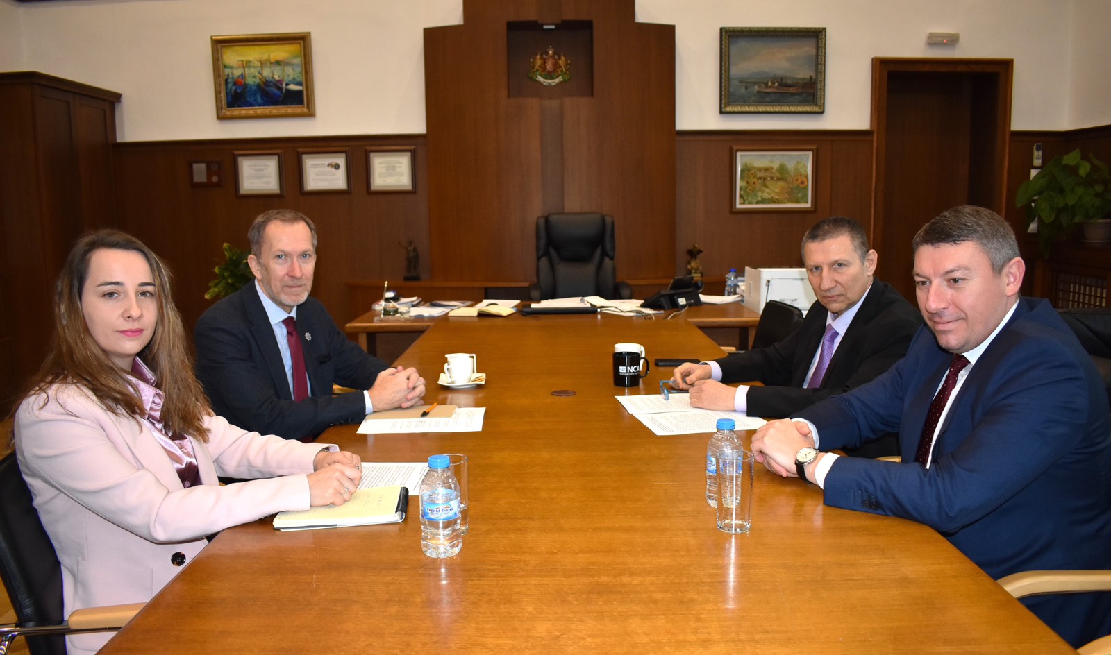 работна среща гари лайл сарафов