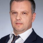 Натискаме за изваждане от сивия списък за прането на пари