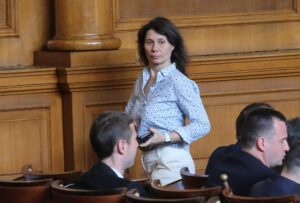 ДБ оттегля поправката за ЛГБТ пропаганда в детските градини и училищата