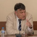 Образователният министър: Родителите инвестират сериозно в преписването